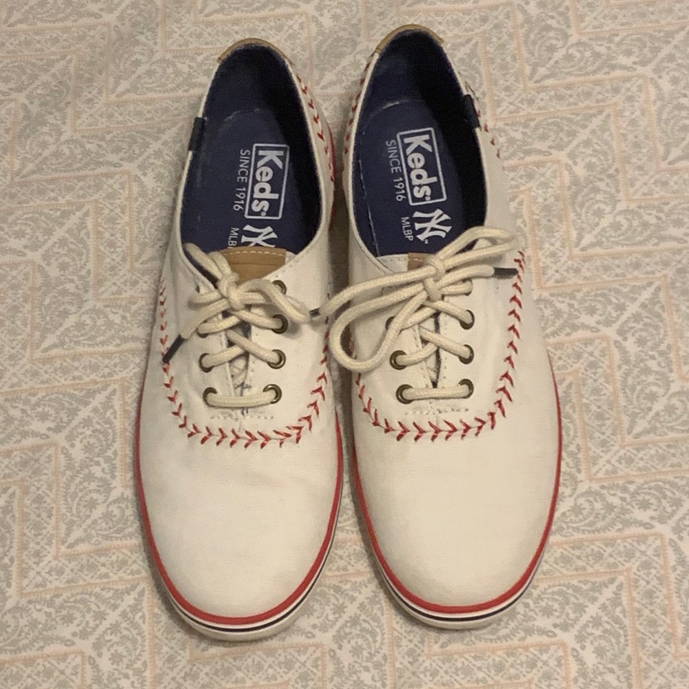 NY Yankees Keds Champion Pennant Canvas Sneaker